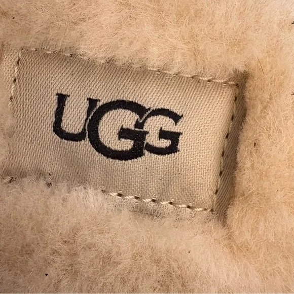 UGG Australia Men’s Alder Suede Leather Slipper